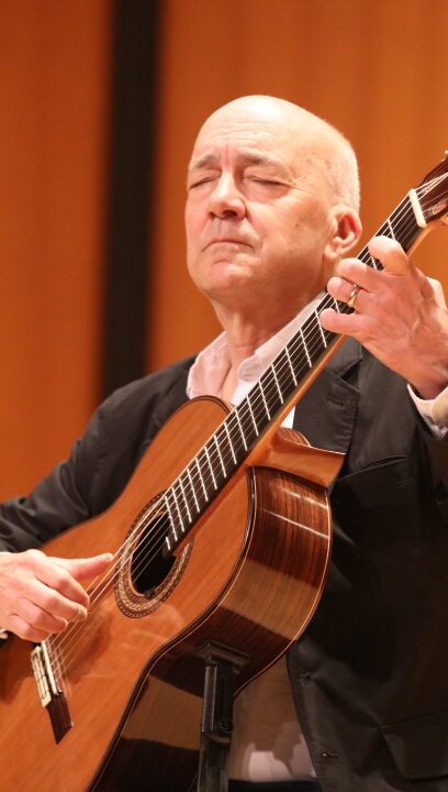 Classical Guitarist Learn Classical Guitar
